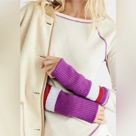 🥳Hp🥳 Free People She’s Reversible Waffle Knit Nordic Cuff Top - Picture 4 of 15